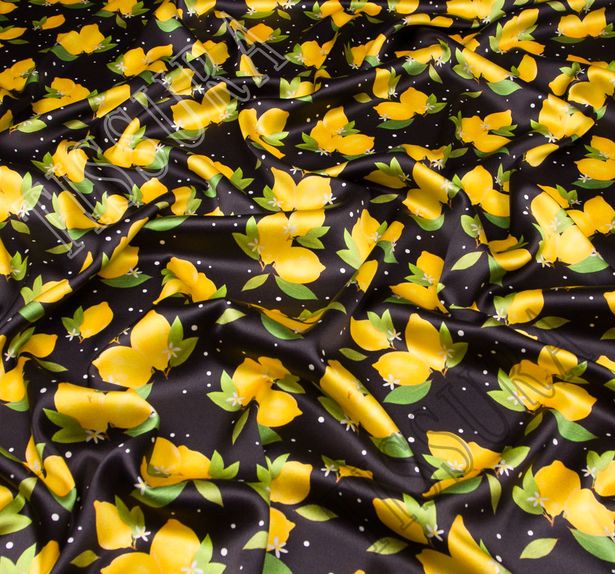 Шелковый атлас с яркими лимончиками на черном фоне #1