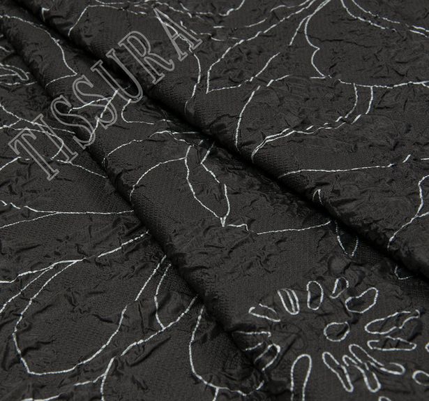 Жаккард из шерсти и шелка с рисунком на черном фоне #1