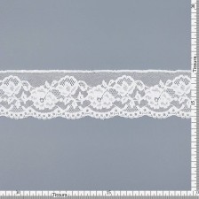 Тесьма кордовая кружевная из хлопка белого цвета с растительным орнаментом с фестонами по краю в наличии