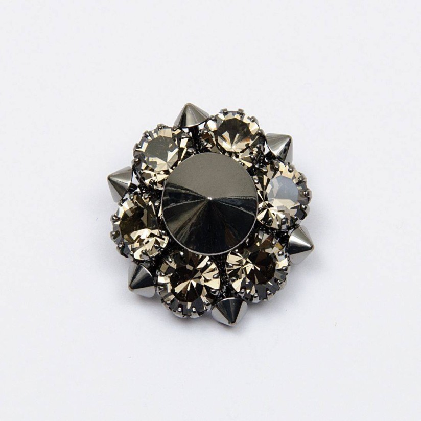 Пуговица со стразами Swarovski в наличии