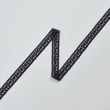Тесьма кружевная из хлопка. Геометрический узор — крестообразные элементы. Цвет черный в наличии