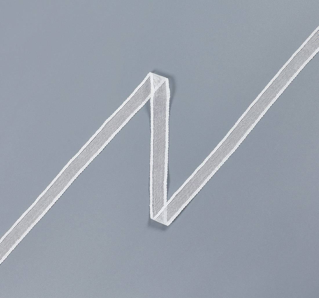 Тесьма узкая кружевная из хлопка в мелкую сетку бобинет молочного цвета в наличии