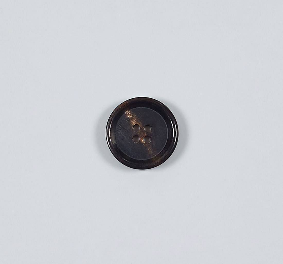 Пуговица из натурального рога, глянцевая. Цвет темно-коричневый в наличии
