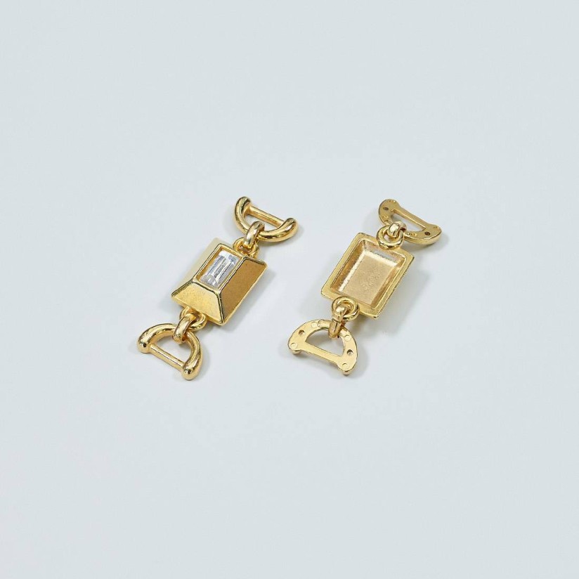 Декоративный элемент. Золотистый металл, кристалл Swarovski в наличии