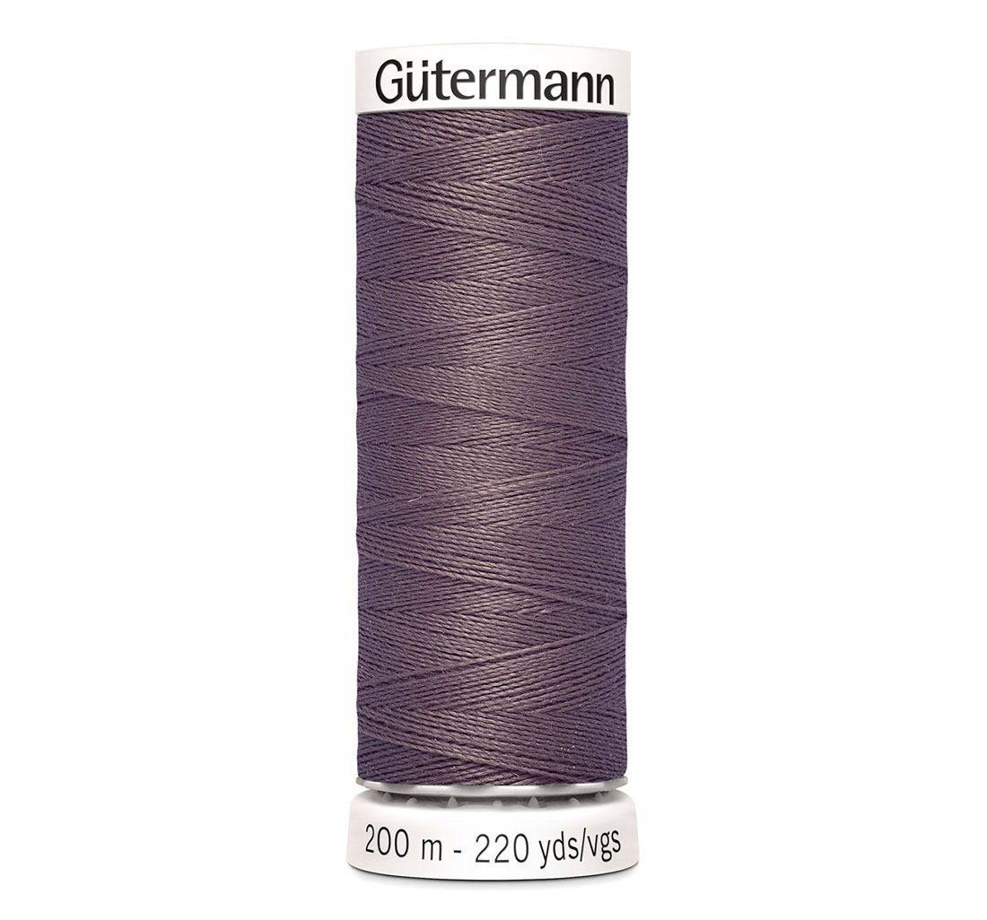 11077 Нитки Gutermann швейные в наличии