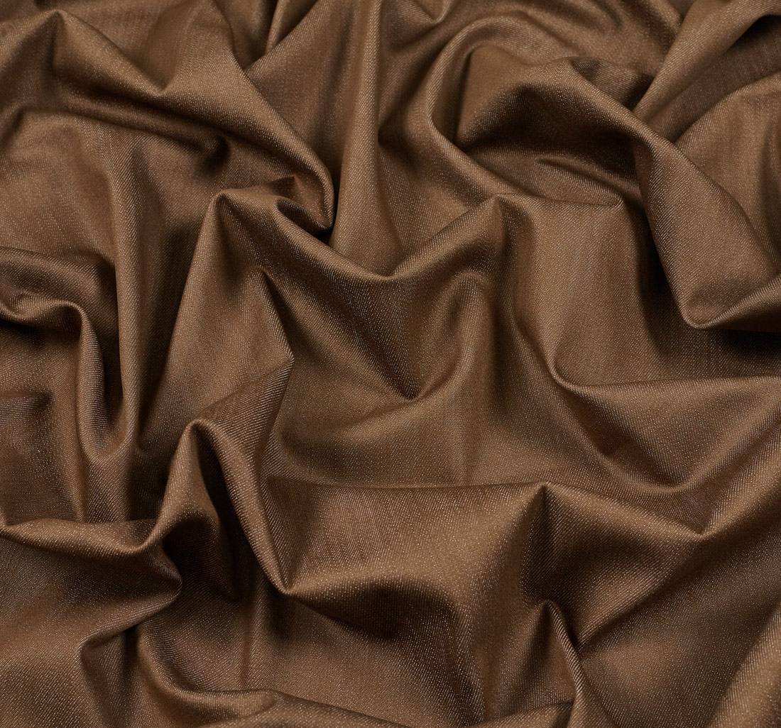 Деним коричневого цвета облегченный с эластаном в наличии