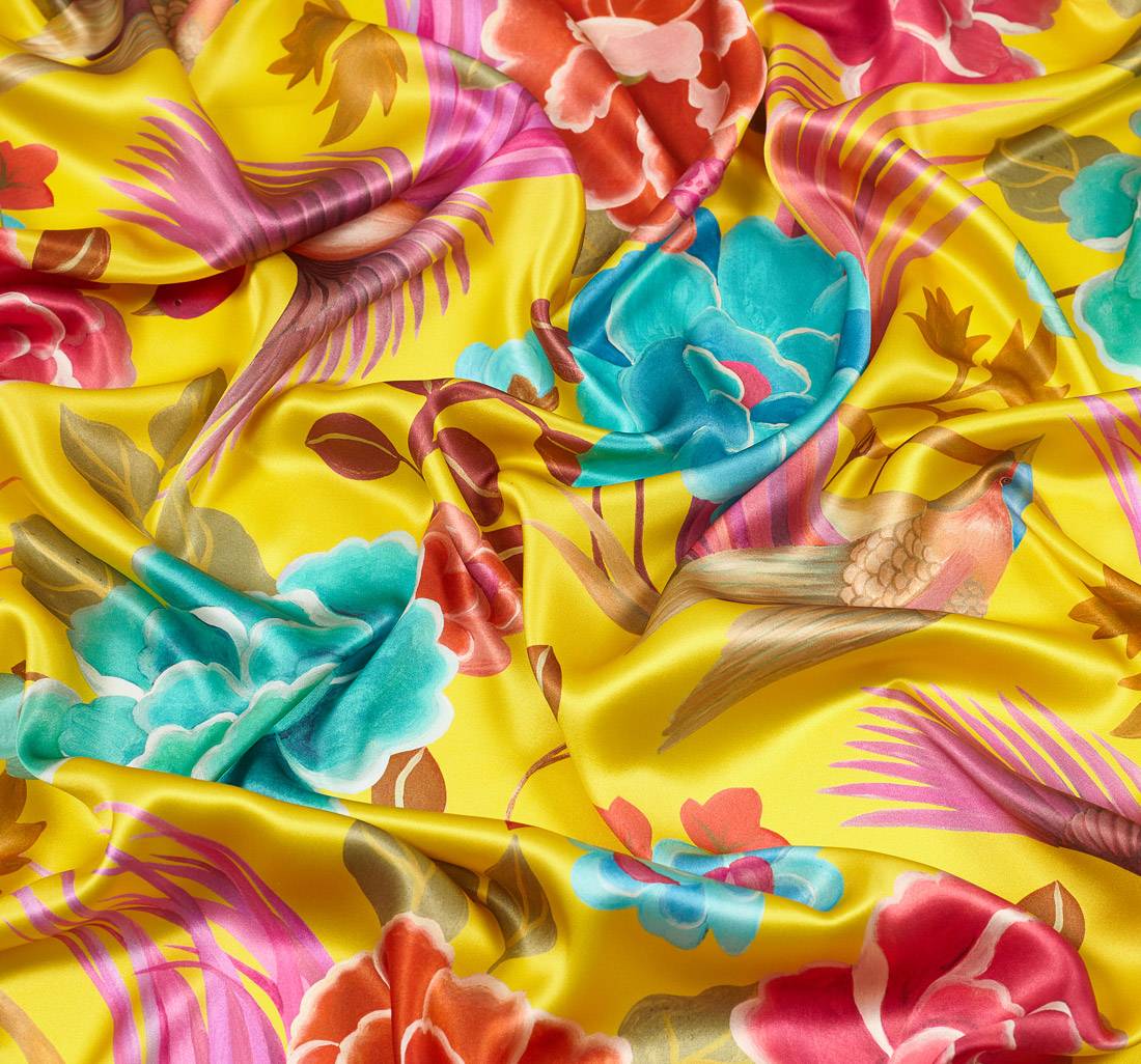 Атлас шелковый принтованный от Liberty. Дизайн "Тропическая шаль" в наличии