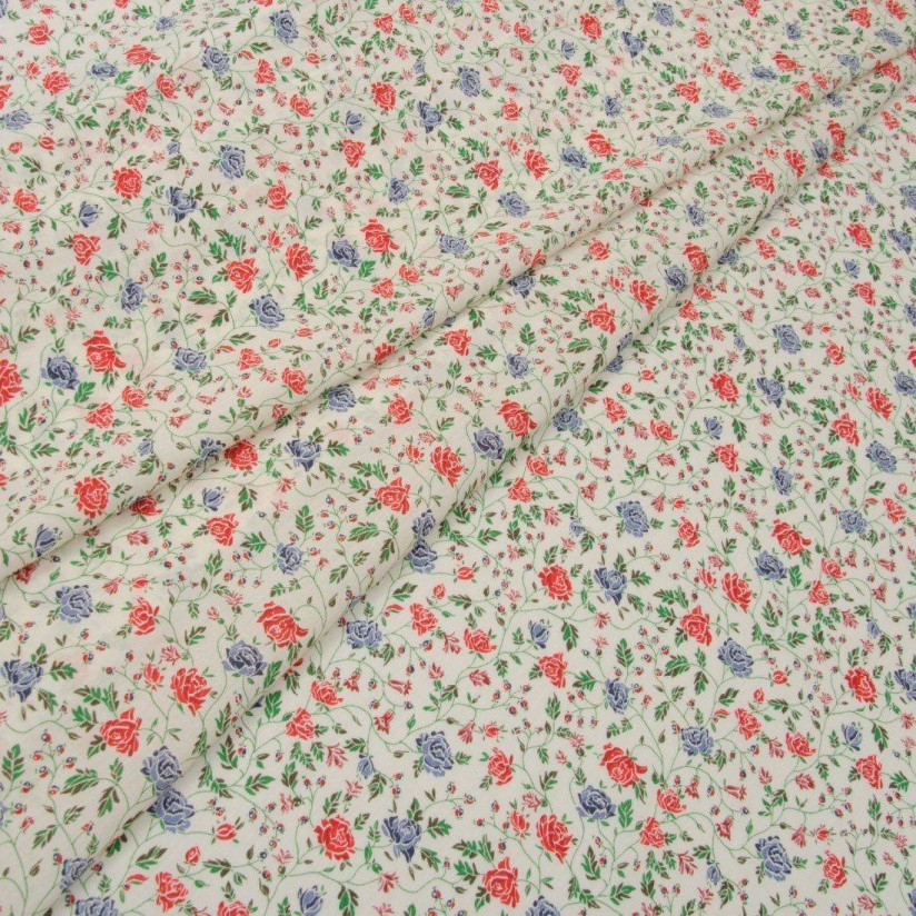 Хлопок Tana Lawn от Liberty. Принт «Williams» (Уильямс). Цвет молочный/голубой/красный в наличии