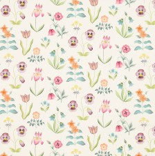 Хлопок Tana Lawn™ от Liberty. Цветочный принт «Floral Majesty» (Цветочное величество) на молочном фоне в наличии
