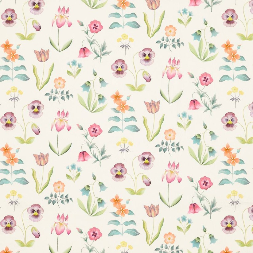 Хлопок Tana Lawn™ от Liberty. Цветочный принт «Floral Majesty» (Цветочное величество) на молочном фоне в наличии