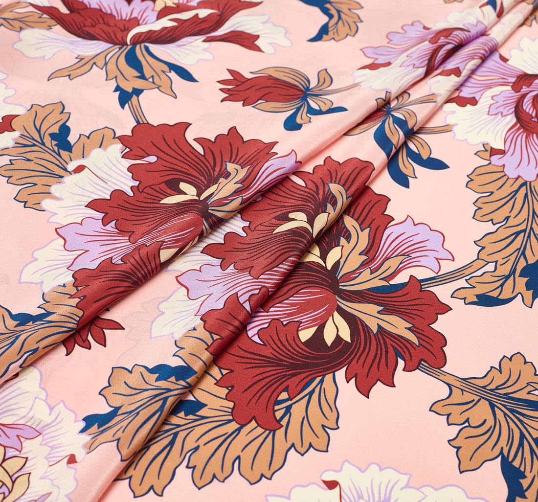 Крепдешин шелковый принтованный от Liberty. Цветочный принт "Modern Dandy" (Современный денди) в наличии