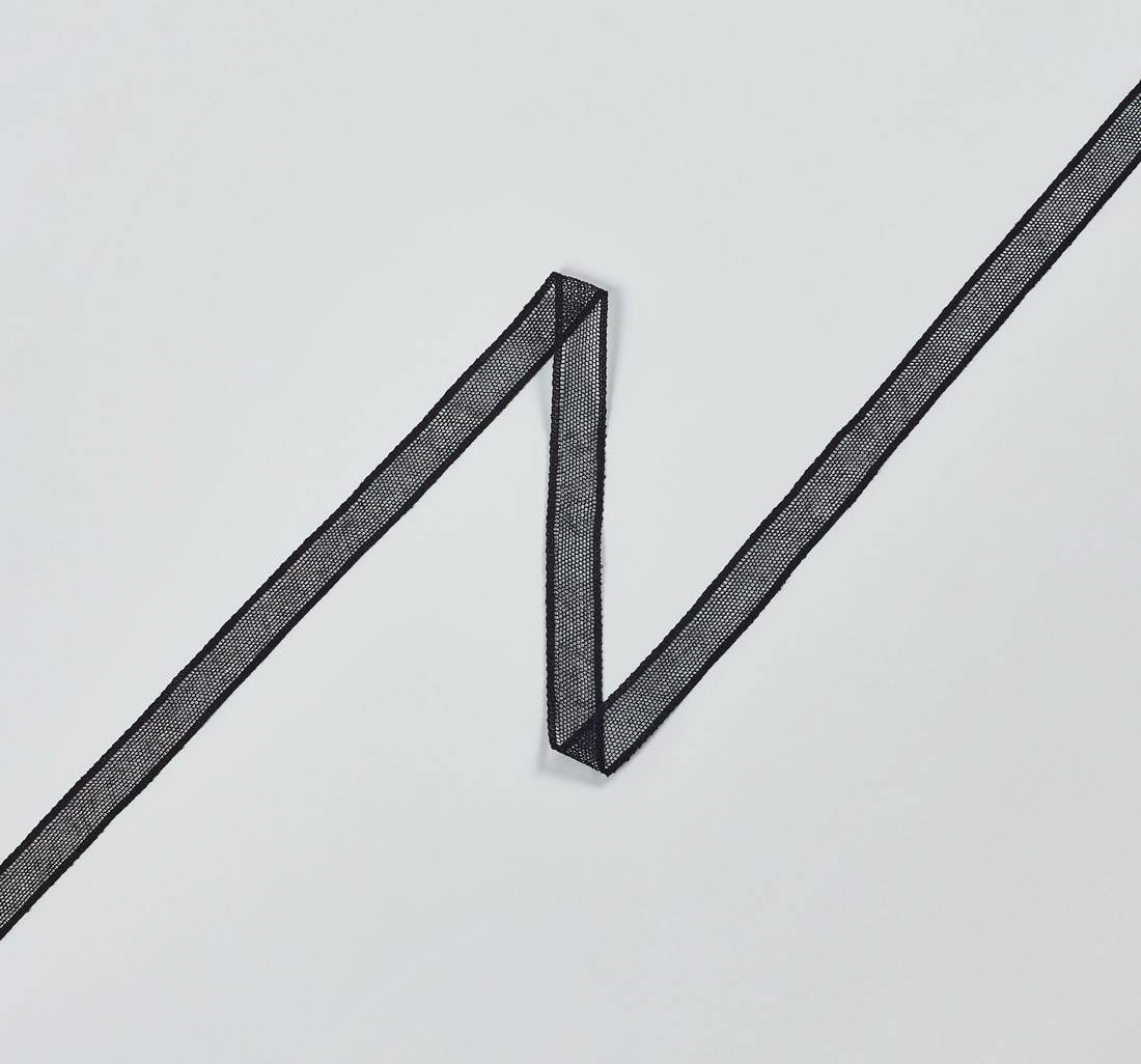 Тесьма узкая кружевная из хлопка. Мелкая сетка бобинет. Цвет черный в наличии