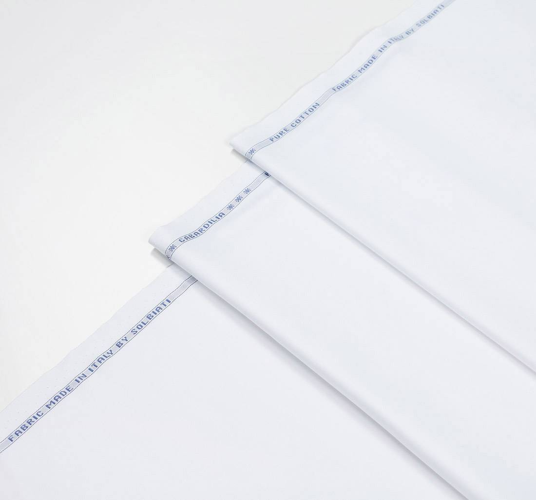 Белый габардин из 100% хлопка из коллекции "Gabardilia" от Solbiati в наличии