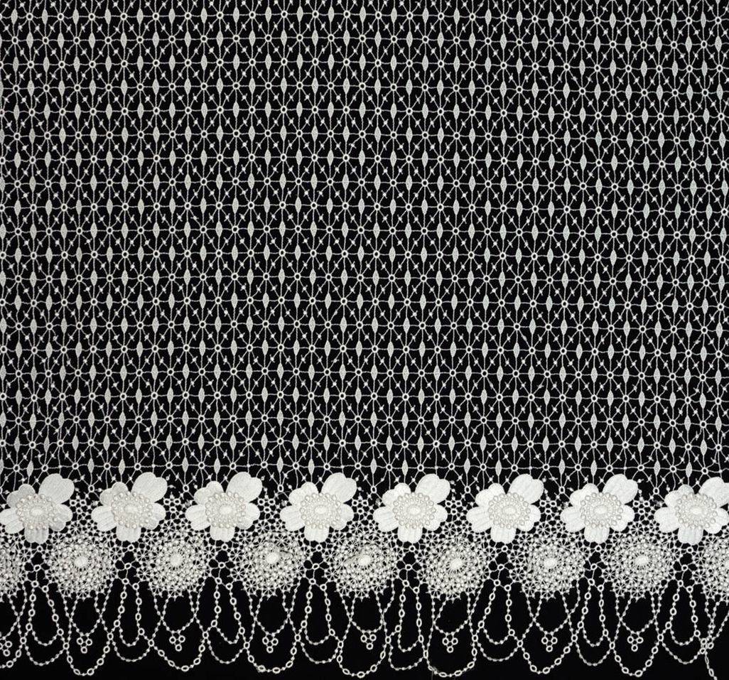 Кружево гипюровое с декором в наличии