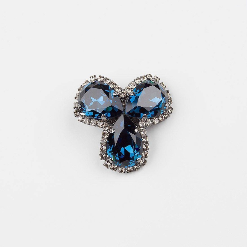 Пуговицы со стразами Swarovski в наличии