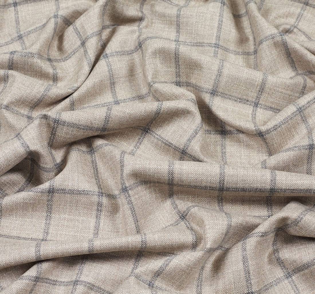 Ткань костюмная от Loro Piana из коллекции «Silk Air». Шерсть, шелк, кашемир. Серая клетка на бежевом фоне в наличии