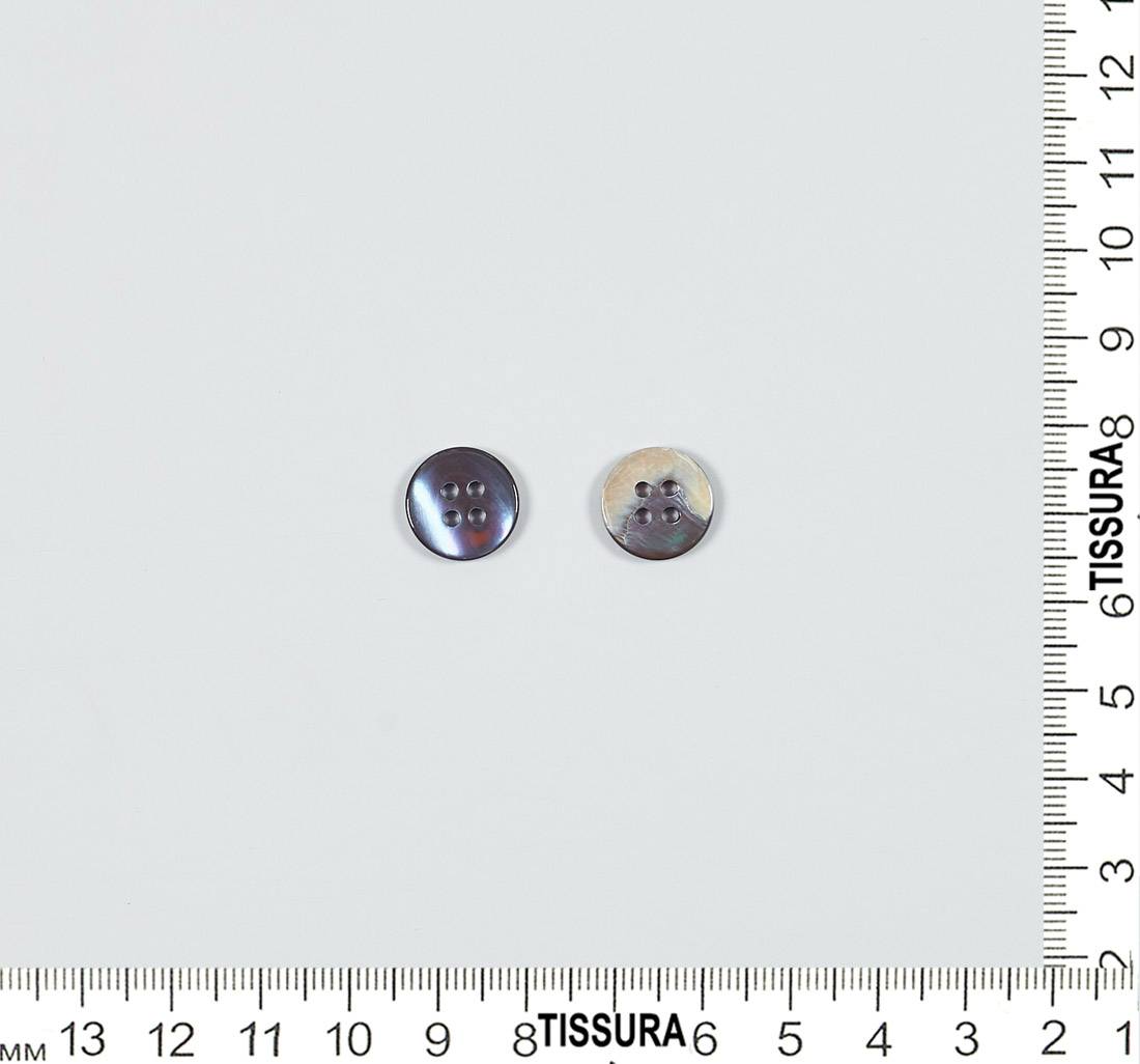 Пуговица перламутровая, на 4 прокола. Цвет темно-серый в наличии