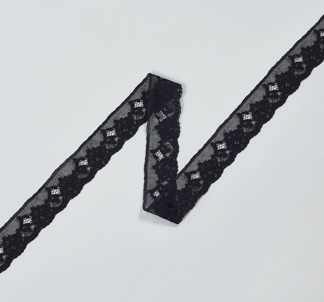 Тесьма кружевная кордовая из хлопка. Флористический орнамент на сетке. Фестоны по краю. Цвет черный в наличии