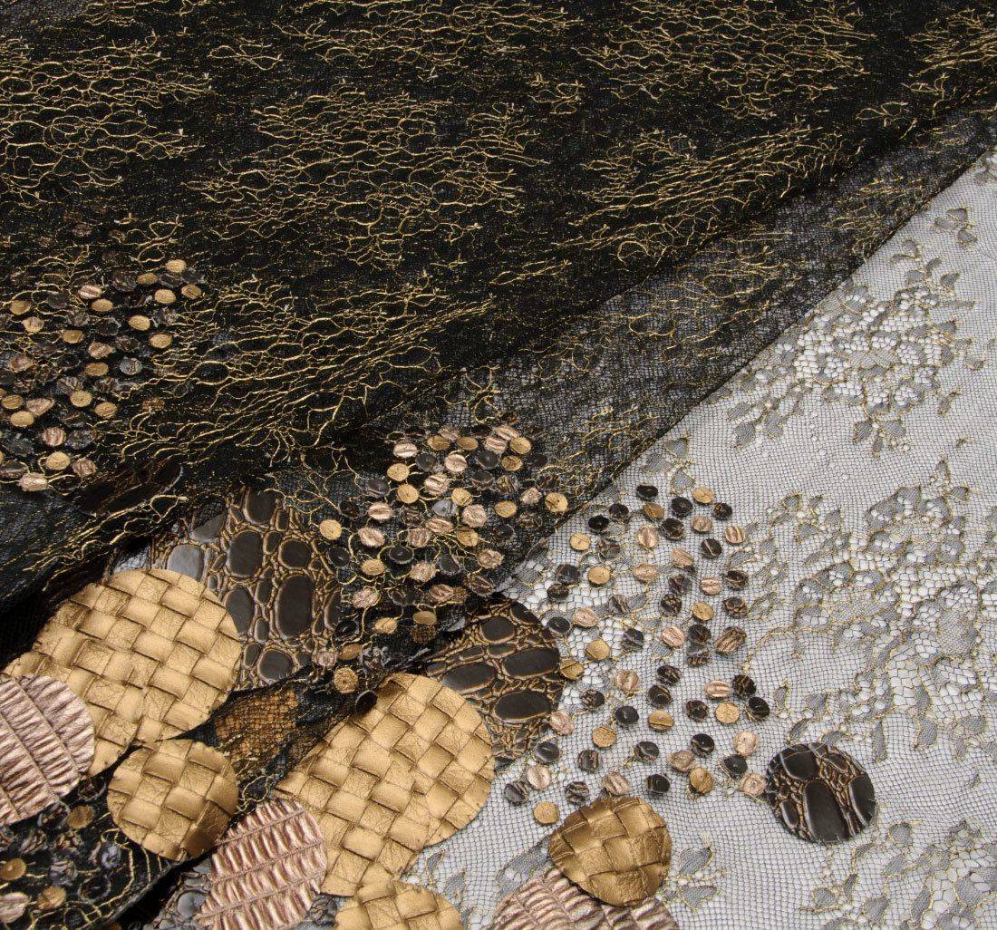 Кружево шантильи с аппликациями в наличии