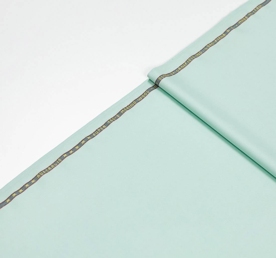 Ткань чистошерстяная от Loro Piana из коллекции «Australis». Цвет мятный в наличии