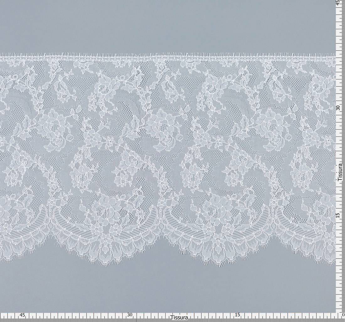 Тесьма кружевная в наличии