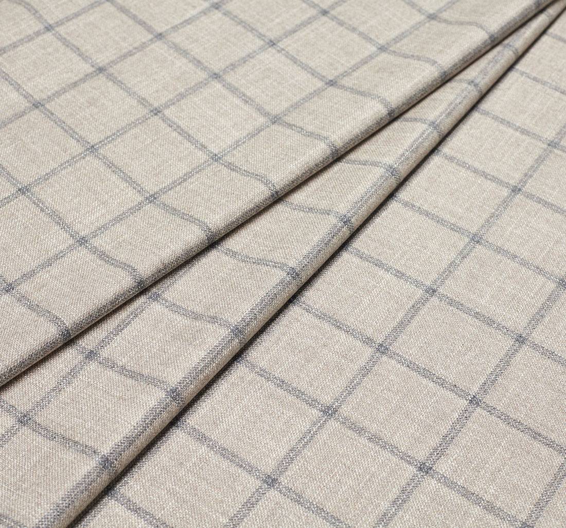 Ткань костюмная от Loro Piana из коллекции «Silk Air». Шерсть, шелк, кашемир. Серая клетка на бежевом фоне в наличии
