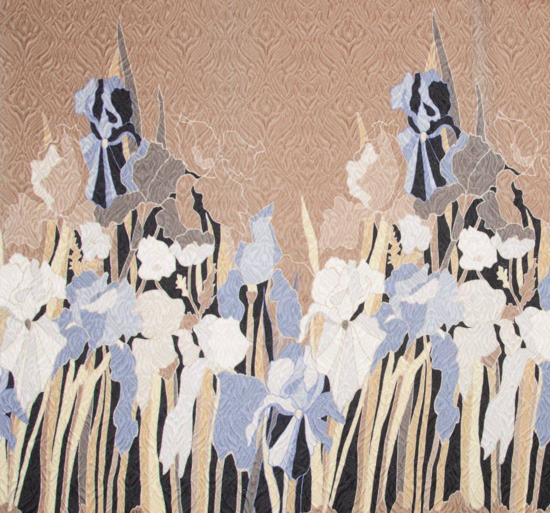 Ткань Мателассе шелк с шерстью, принтованный. Цв.: какао. Принт: ирисы. в наличии