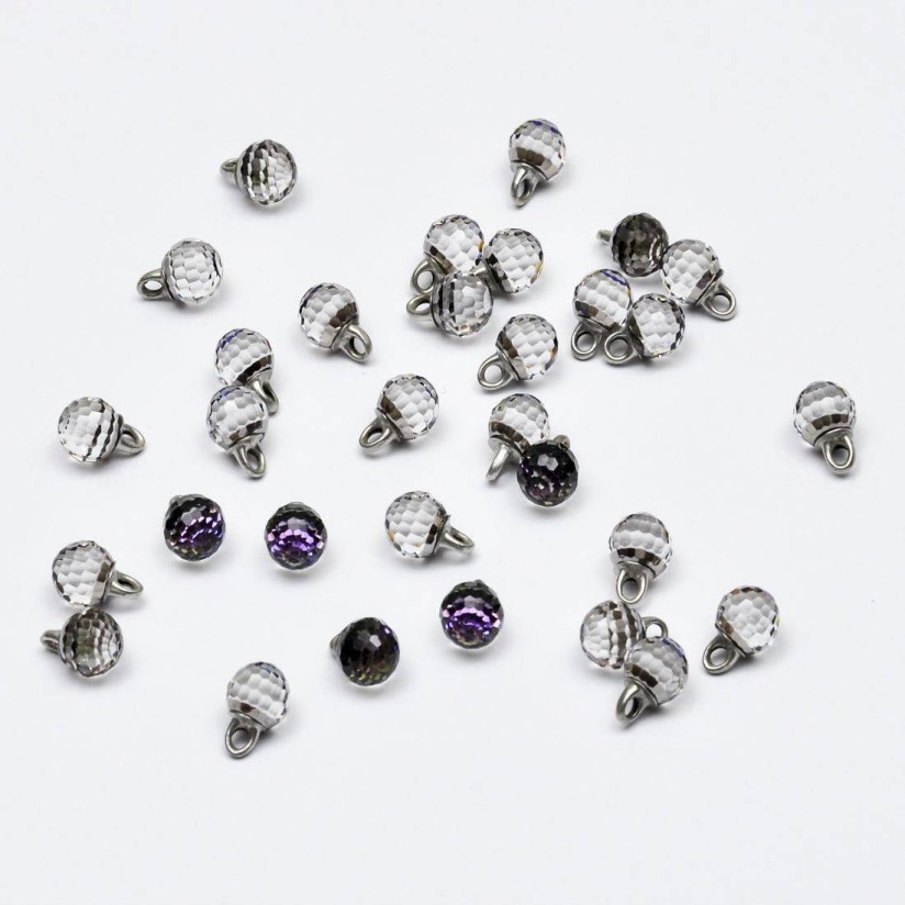 Многогранная пуговица на ножке с крупным кристаллом Swarovski в наличии