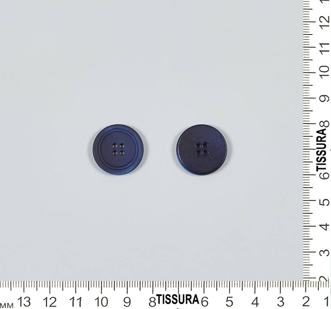 Пуговица перламутровая (трокас) на 4 прокола, матовая. Цвет темно-синий в наличии