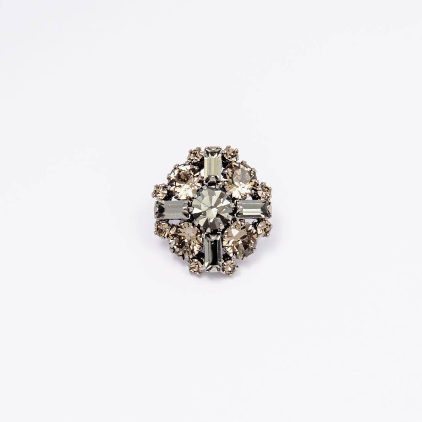 Пуговица со стразами Swarovski в наличии
