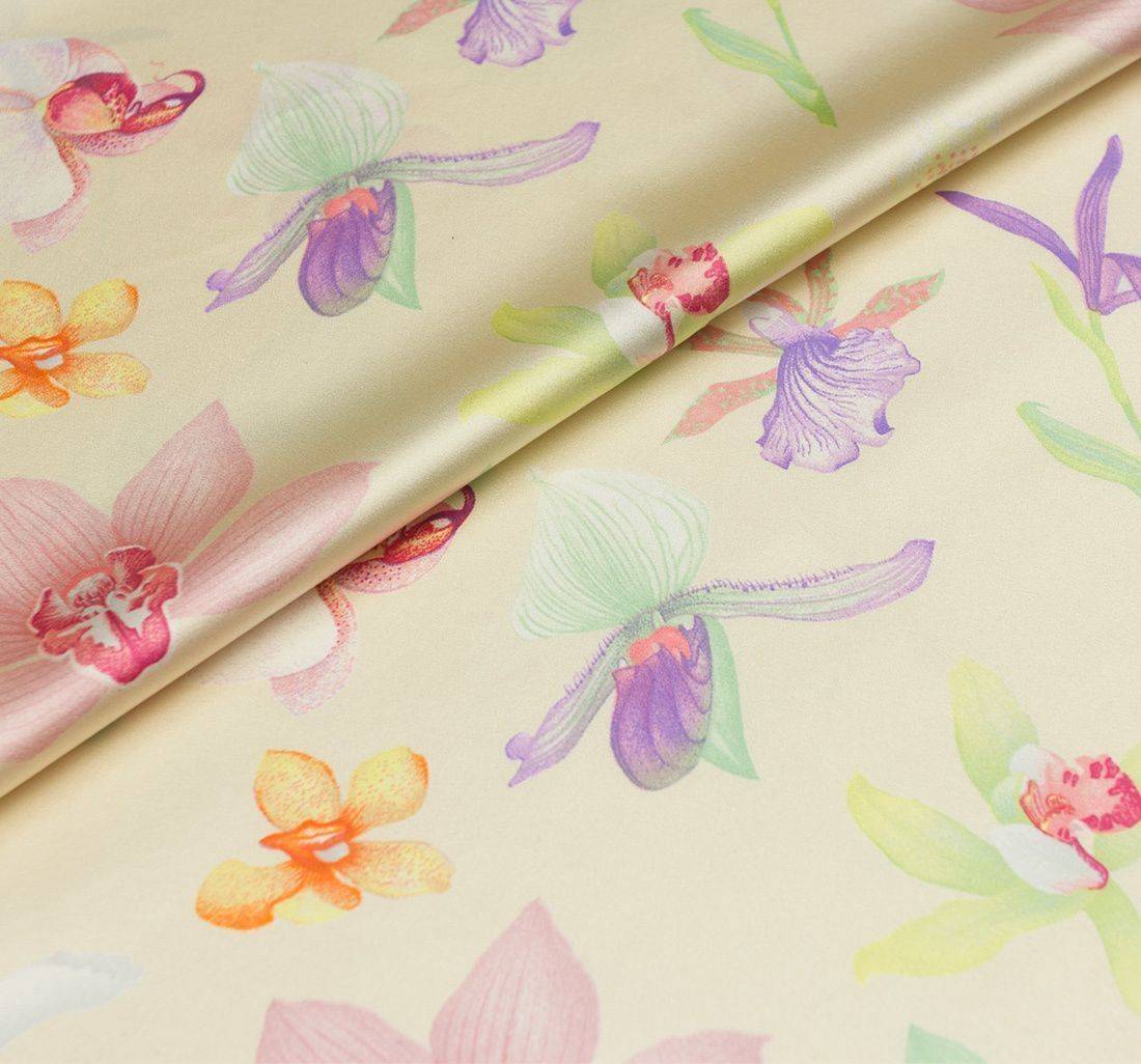 Атласный шелк в наличии