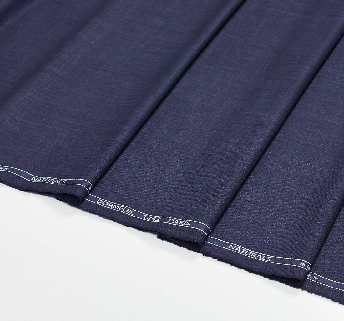 Ткань костюмная из шерсти и льна. Коллекция "Naturals" от Dormeuil. Цвет темно-синий с эффектом "делаве" в наличии