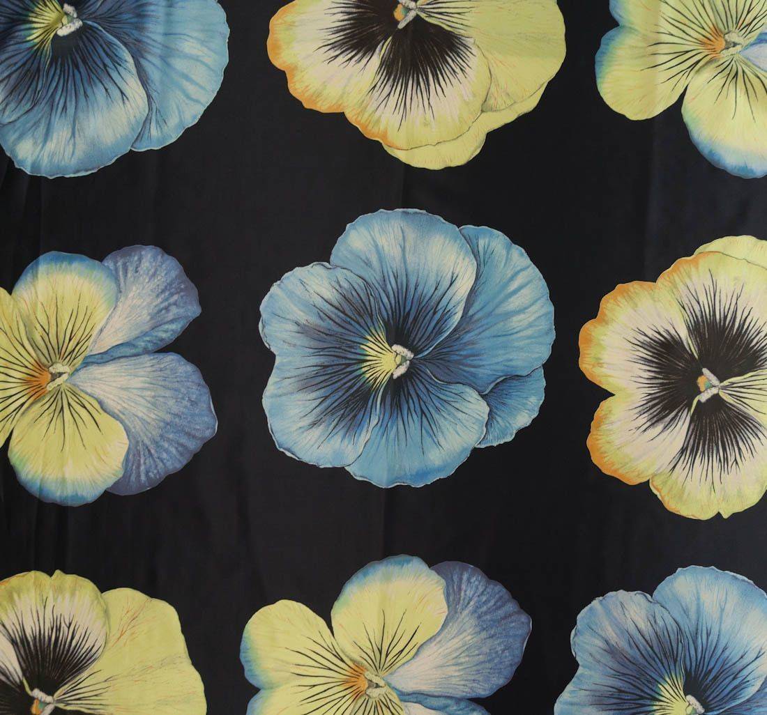 Атлас шелковый в наличии