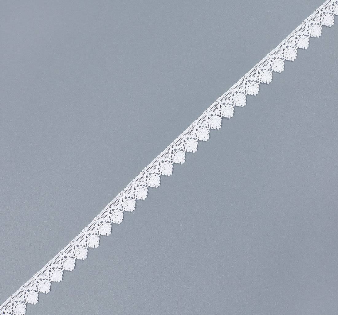 Тесьма кружевная из хлопка. Мелкие фестоны. Цвет белый. в наличии