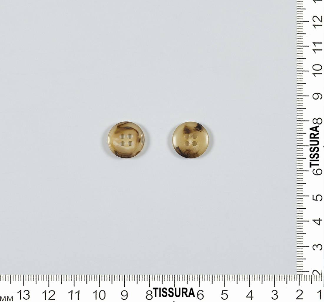 Пуговица пластмассовая на 4 прокола. Имитация натурального рога. Цвет светло-коричневый в наличии