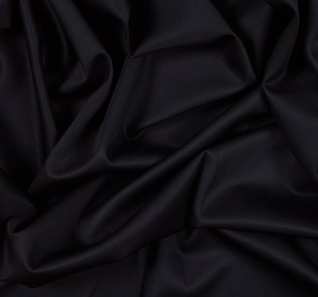 Ткань костюмная от Loro Piana из коллекции "Zelander Natural Stretch". Естественная эластичность. Цвет черный в наличии