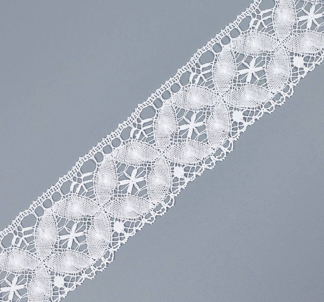 Тесьма кружевная из хлопка. Геометрический узор. Цвет белый в наличии