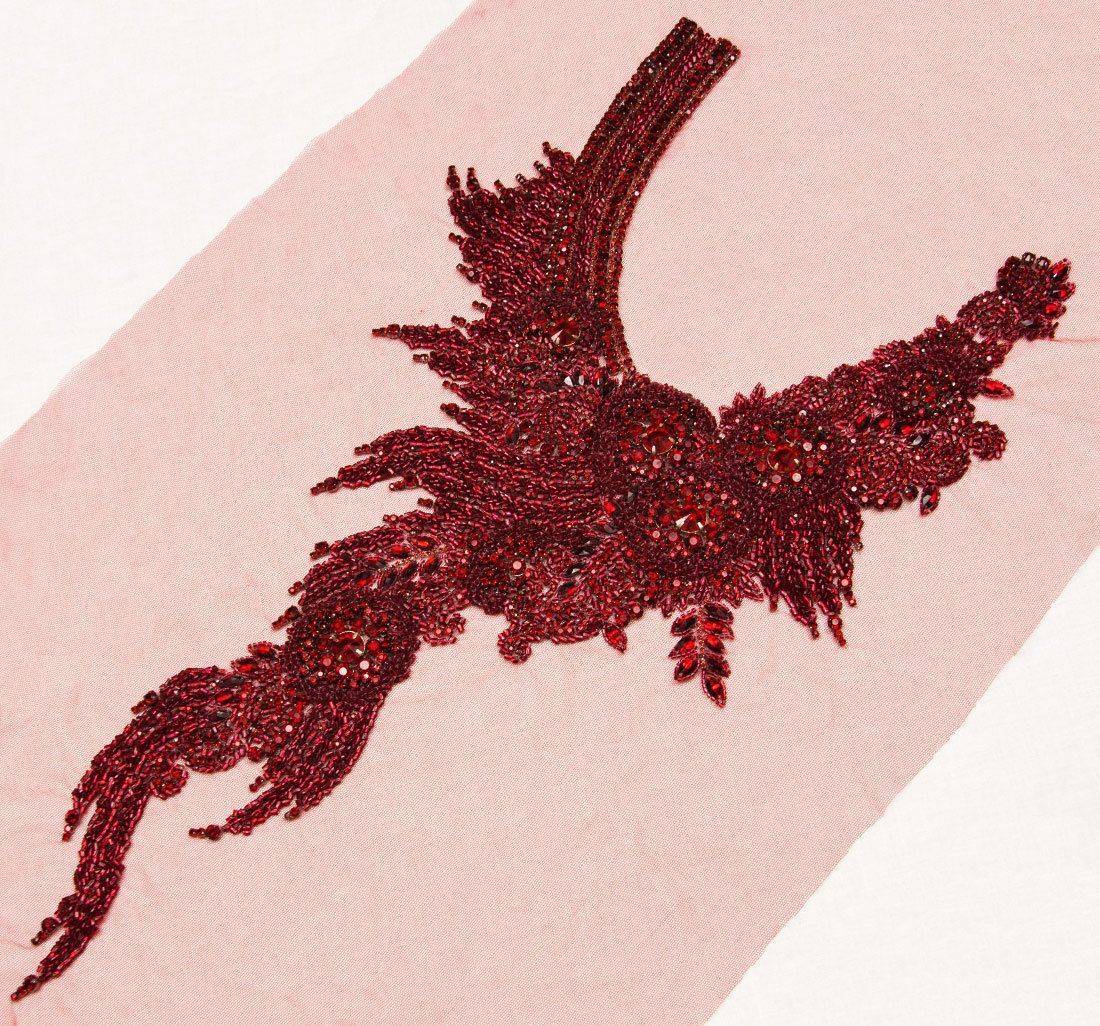 Декор для декольте в наличии