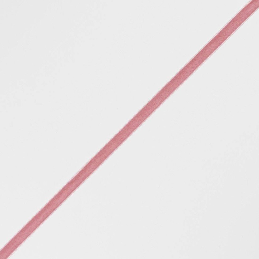Тесьма бархатная в наличии