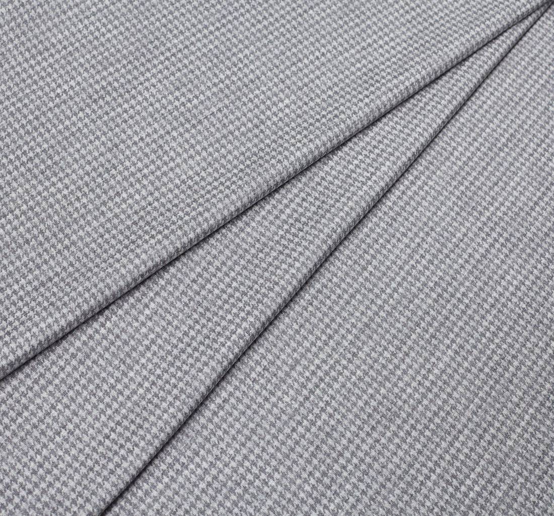 Шерстяной трикотаж от Loro Piana из коллекции "Шедевр". Рисунок "пье-де-пуль". Цвет серый в наличии