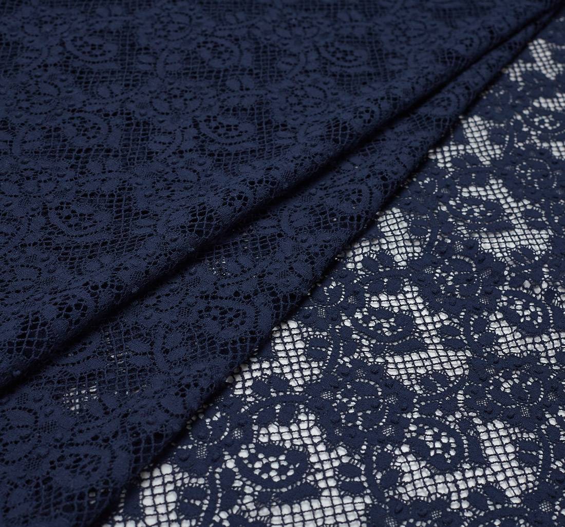 Кружево из хлопка. Растительный узор (цветы и листья). Имитация коклюшечных кружев. Цвет темно-синий в наличии