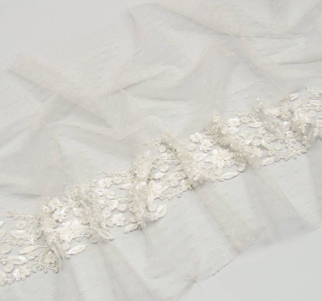 Сетка с вышивкой в наличии