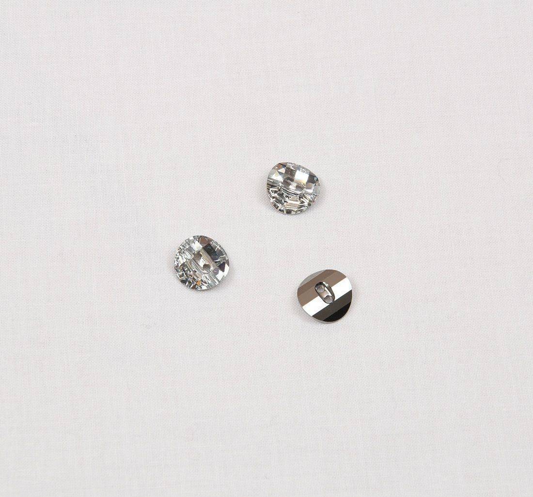 Пуговицы Swarovski в наличии