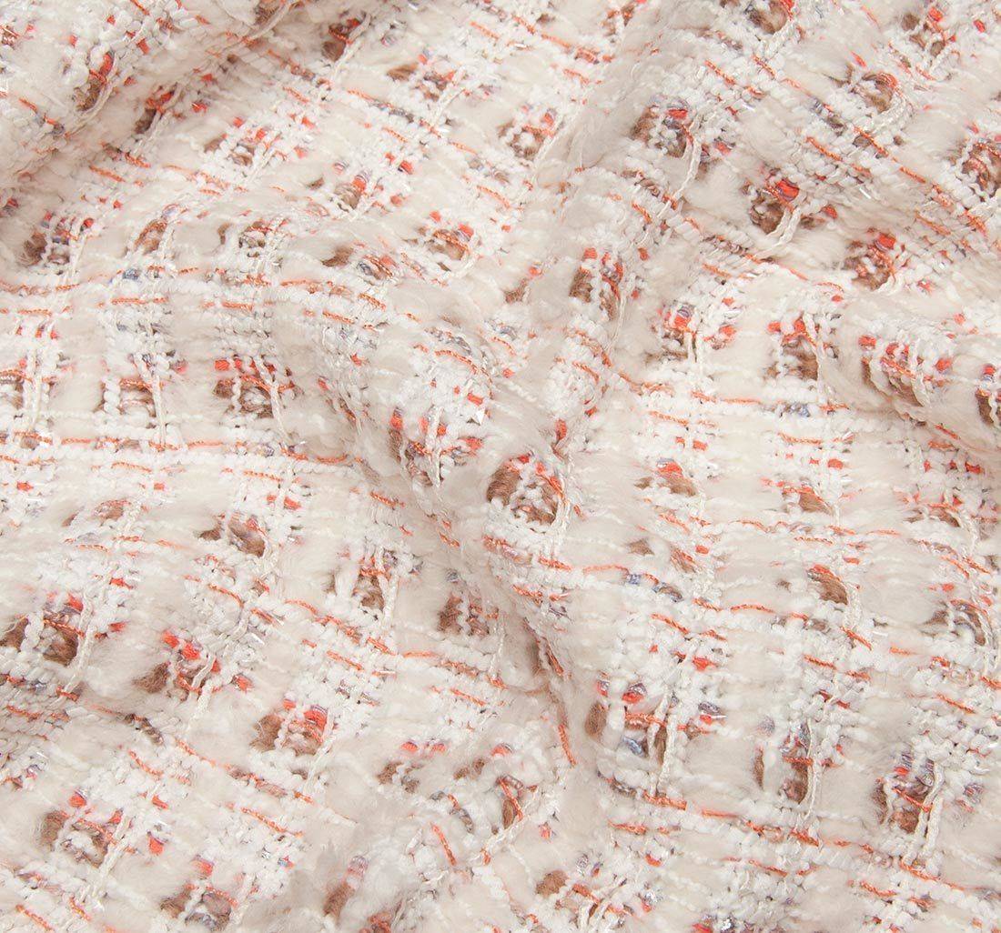 "Шанель" в наличии