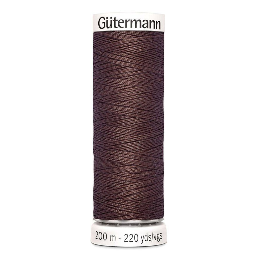 Нитки Gutermann швейные 200м, цвет 446 в наличии