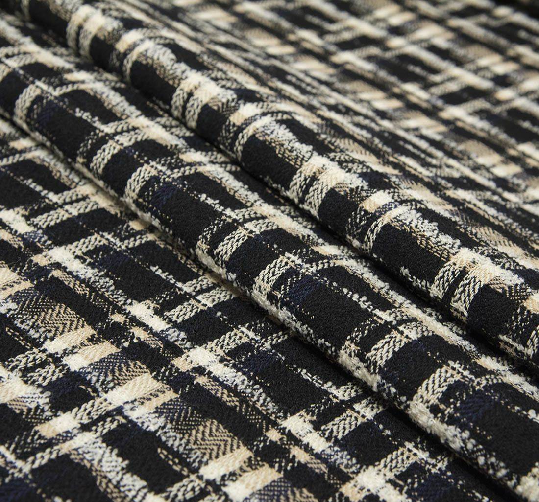 Шерсть в клетку в наличии