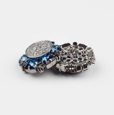 Пуговицы со стразами Swarovski в наличии