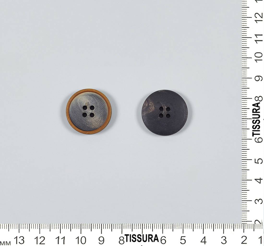 Пуговица серо-графитовая с коричневым ободком на 4 прокола из натурального рога, матовая в наличии
