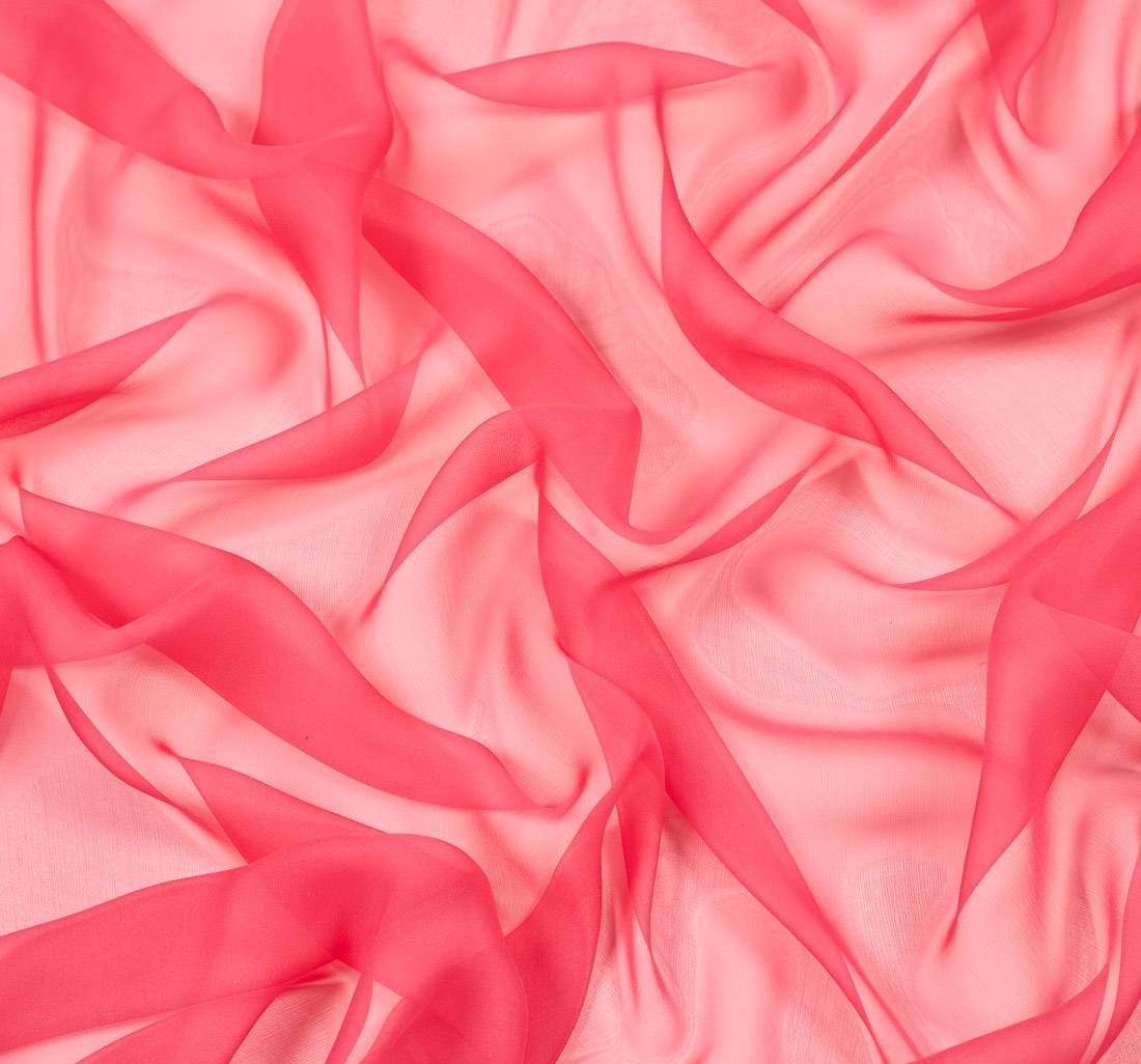 Шифон шелковый. Цвет ярко-розовый в наличии