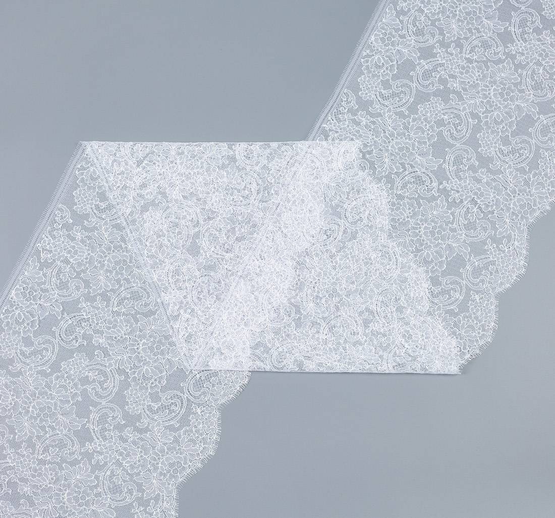 Тесьма кружевная в наличии